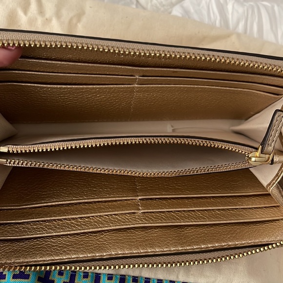 Gold Tory Burch Wallet - Picture 4 of 4